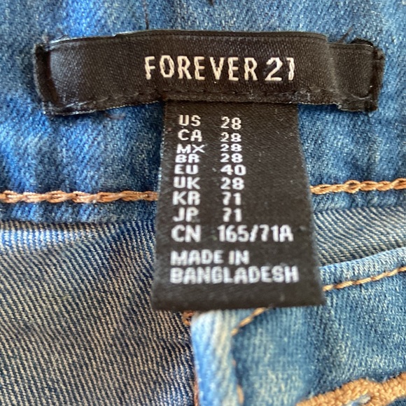 Forever 21 High-Waisted Jeans - Picture 3 of 3